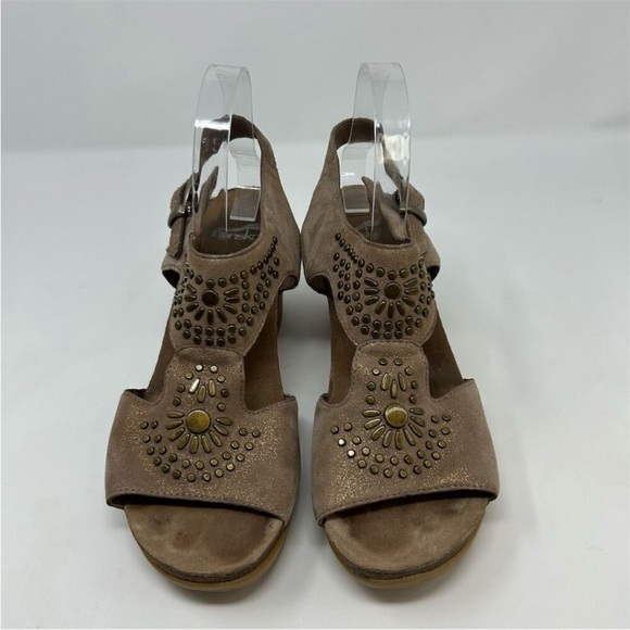 DANSKO DEANDRA HEELED SUEDE SHIMMER SANDALS EURO 40 (9.5-10) - Picture 9 of 13